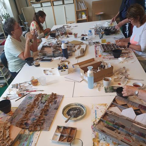 Cursus Papier-maché schilderij maken