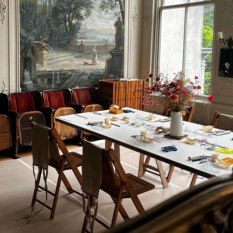 Maak je eigen ring met draad en kralen — foto 3