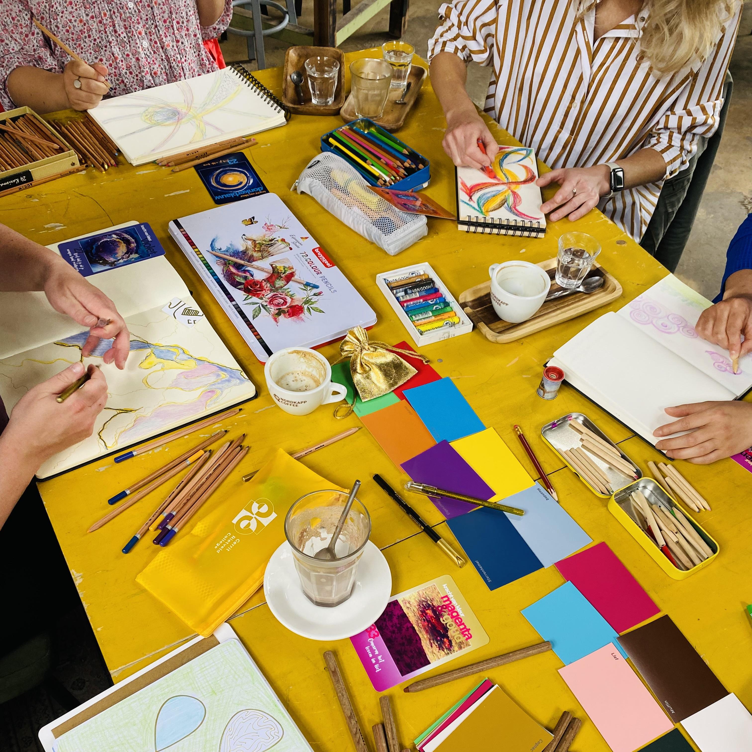 1 juni | Color Circle Café Utrecht   — foto 2
