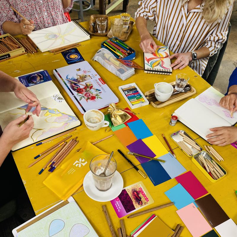 1 juni | Color Circle Café Utrecht   — foto 2
