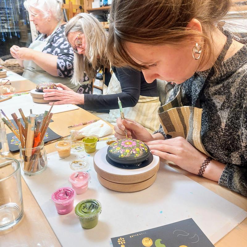 Steen of Theelicht  Dotpainten — foto 8