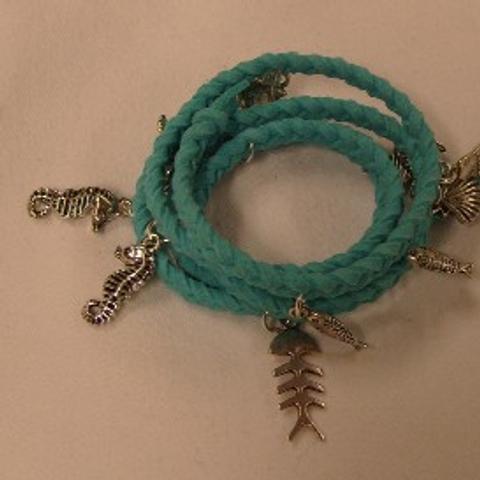 Tienerfeestje wikkelarmband maken