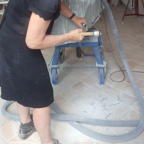 Cursus beeldhouwen in steen “ atelier bol”