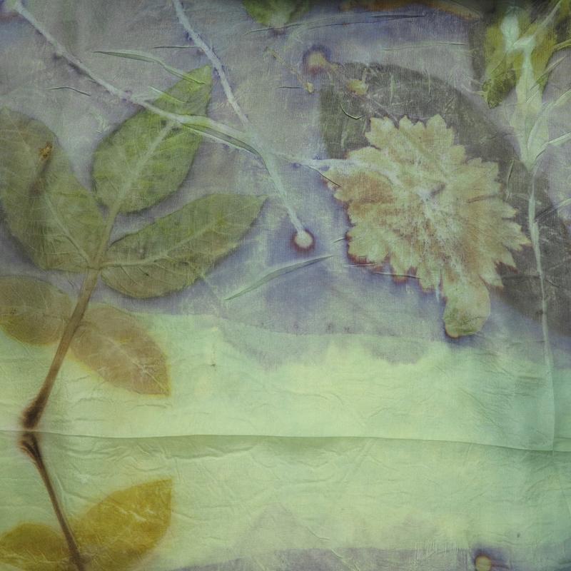 Dancing leaves |  twee zijden sjaals plantaardig verven en ecoprinten — foto 10