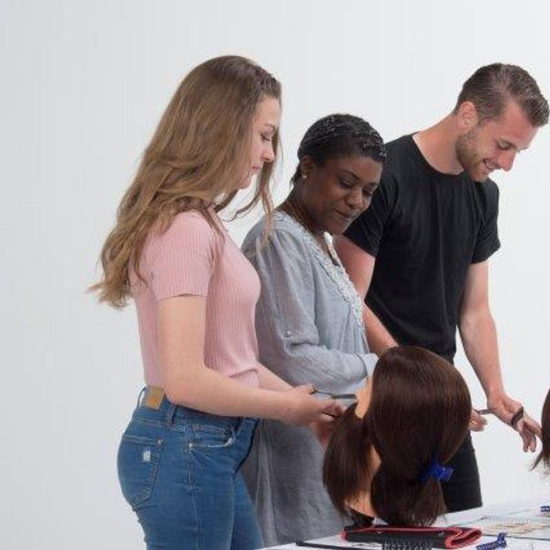 Selfline cursus haarknippen voor gevorderden op locaties in heel nederland
