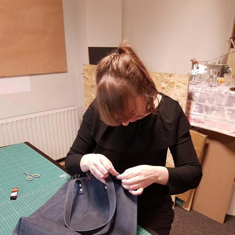 Maak je eigen leren tas — foto 2