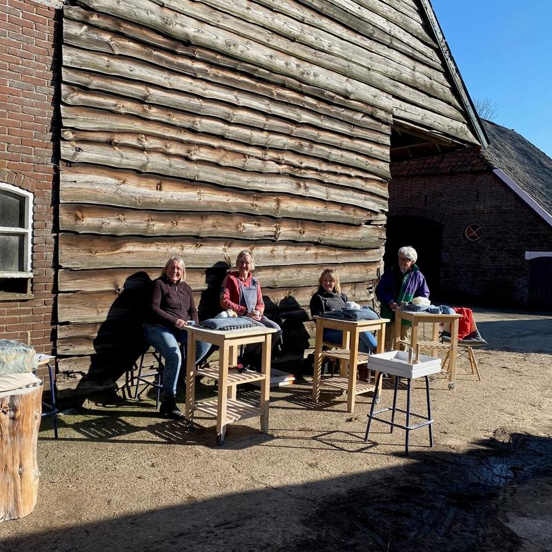Beeldhouwen in speksteen bij monartatelier — foto 2